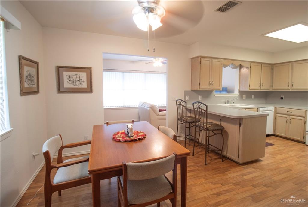 Photo 4 of 1710 Aries Street