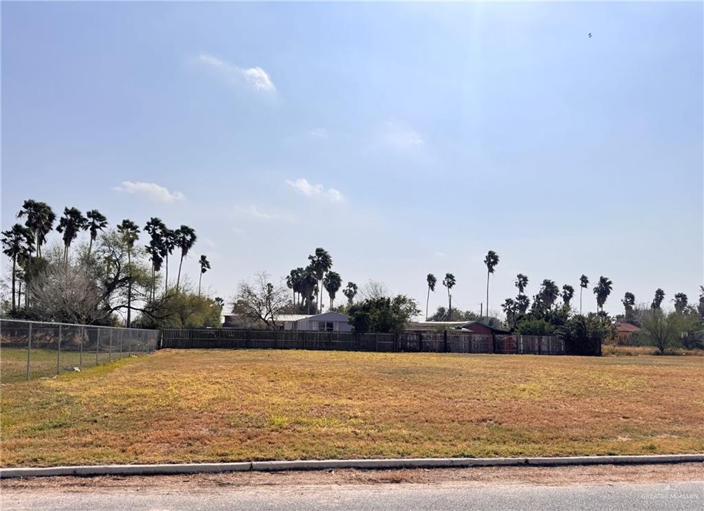 Photo 8 of 10912 Cantu Drive
