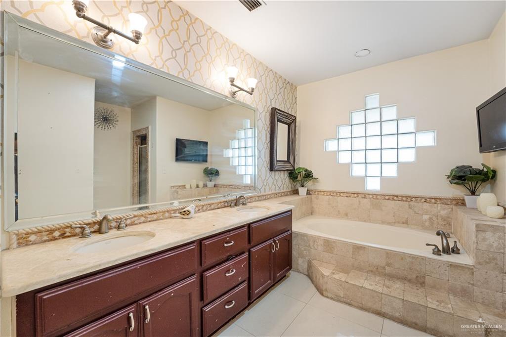 Photo 13 of 706 Chelsea Drive