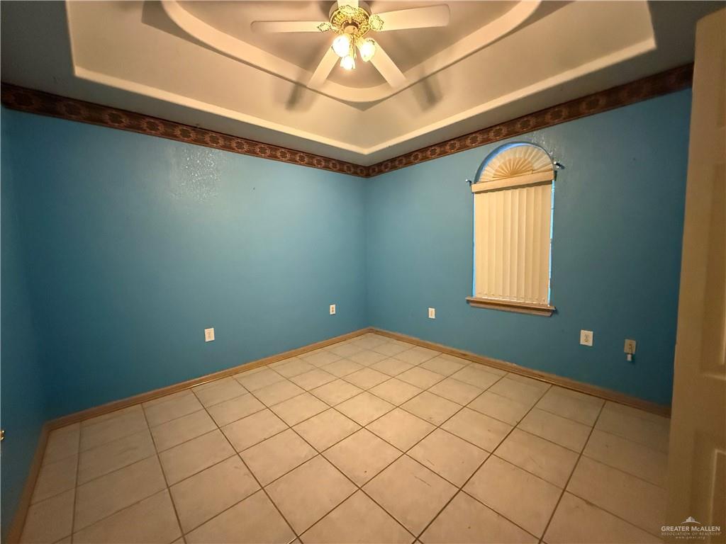 Photo 16 of 2100 Flor Lane