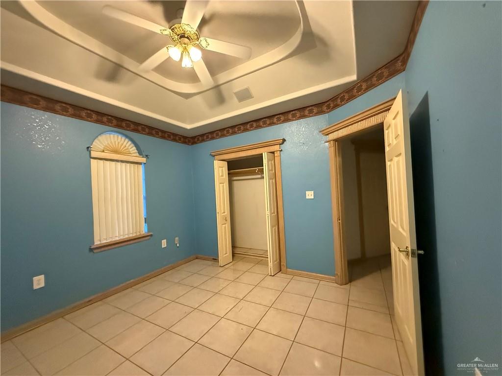 Photo 17 of 2100 Flor Lane