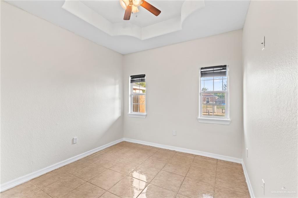 Photo 17 of 718 Ruben Street