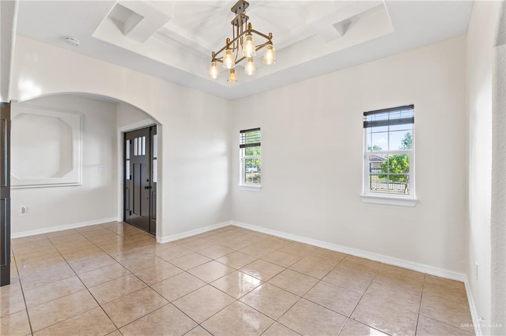 Photo 9 of 718 Ruben Street