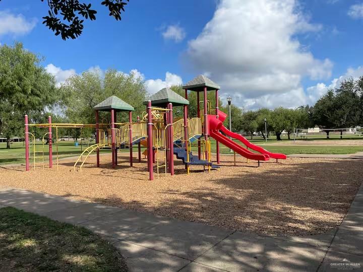Photo 11 of 5100 16th Street