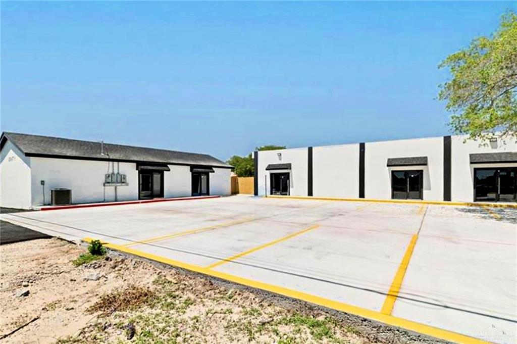 Photo 1 of 8713 State Highway 107, Edinburg