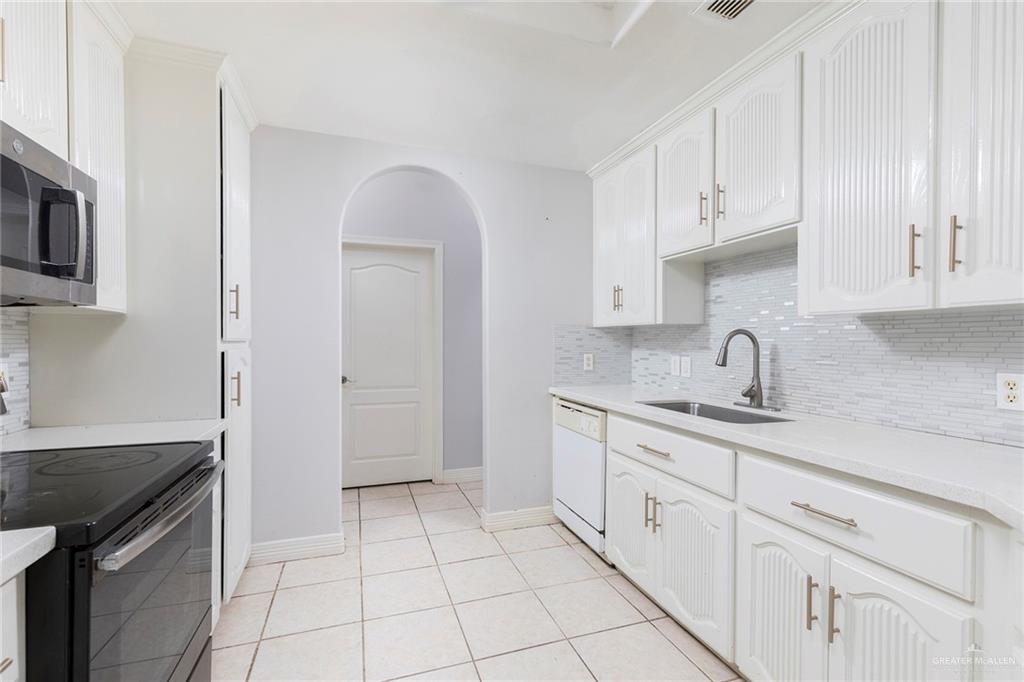 Photo 9 of 1904 Bald Cypress Drive