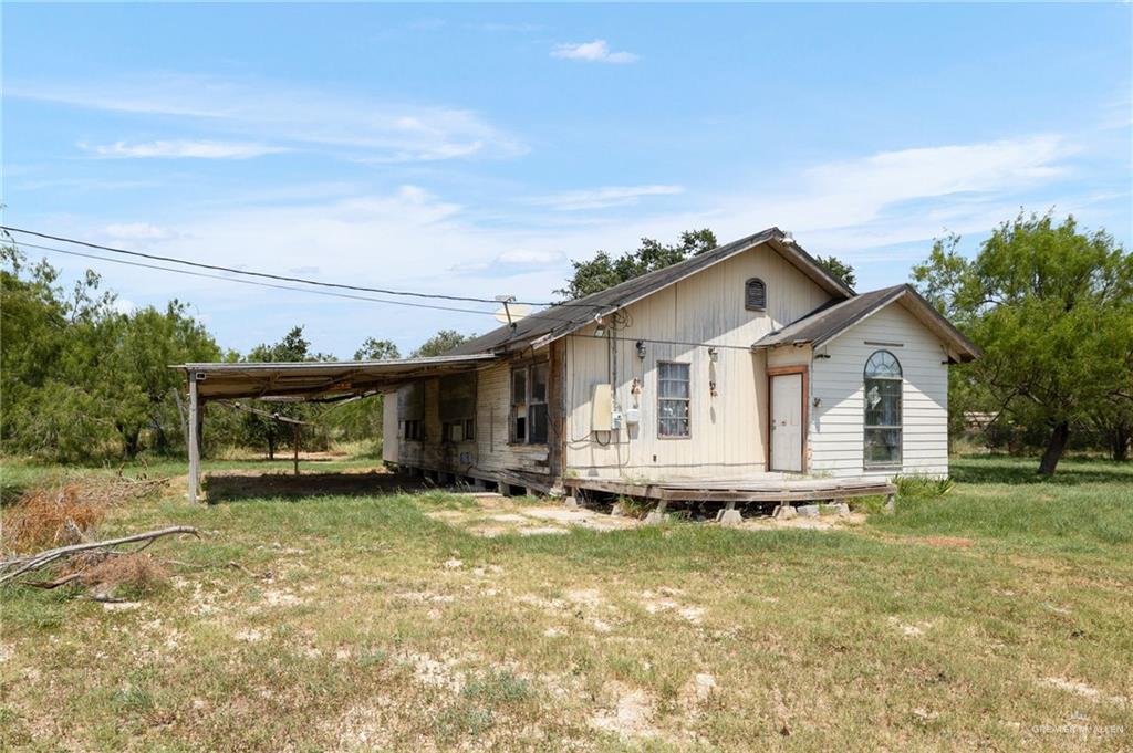 Photo 2 of 307 Lantana Drive