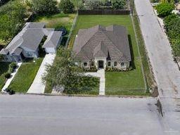 Photo 10 of 2800 Tierra Dorada Boulevard