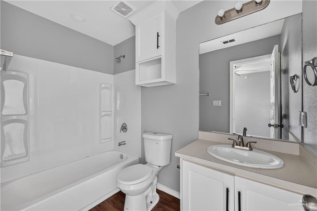 Photo 15 of 627 Danielle Avenue