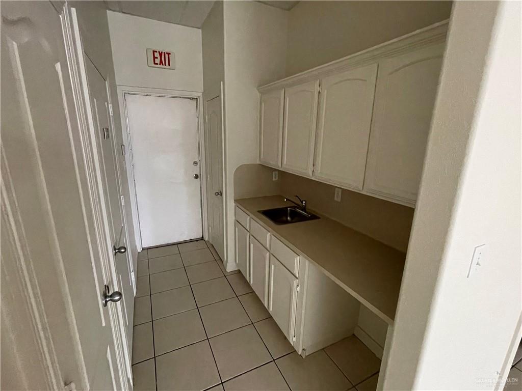 Photo 9 of 113 Pecan Boulevard #A