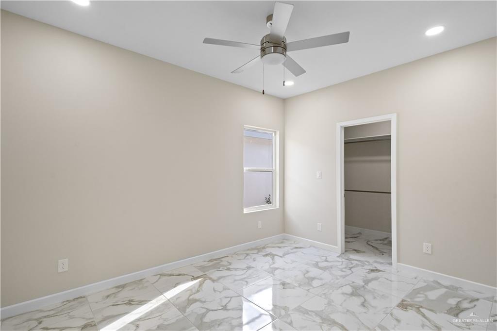 Photo 11 of 409 Onyx Avenue #1