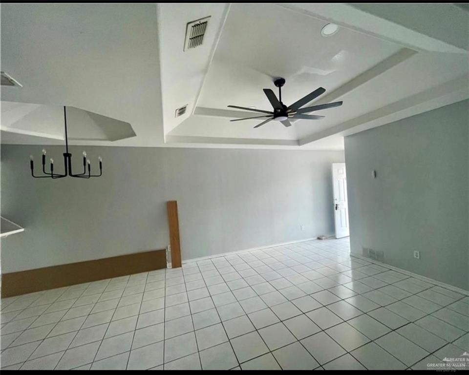 Photo 4 of 2302 Kimberly Lane #1