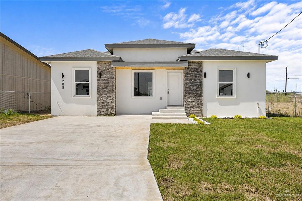 Photo 1 of 208 Barcelona Street, Donna