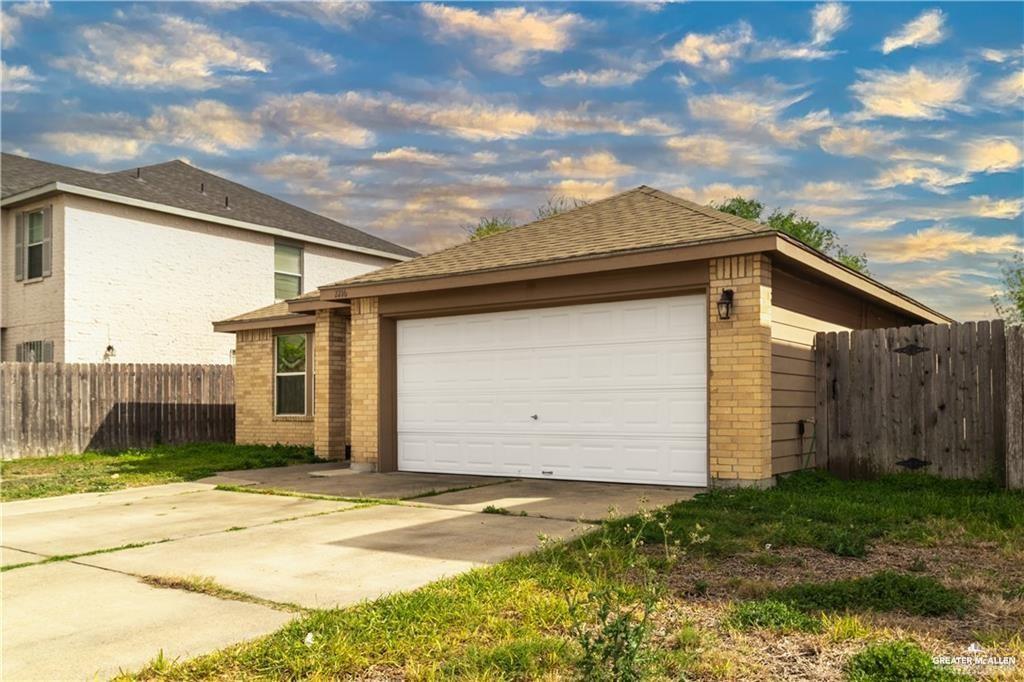 Photo 3 of 2216 Llano Grande Lane