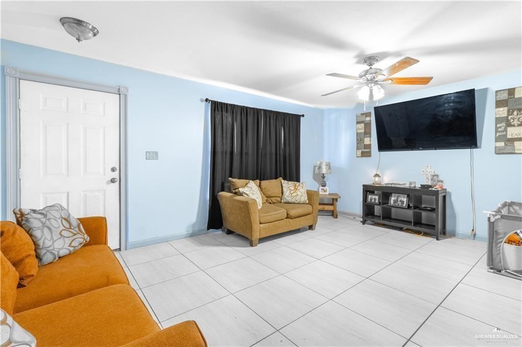 Photo 4 of 2216 Llano Grande Lane