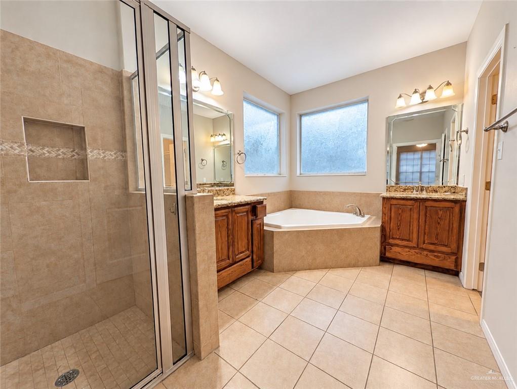 Photo 15 of 3707 Green Jay Drive