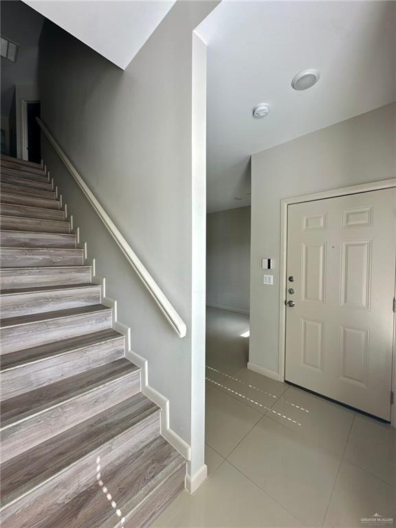 Photo 9 of 414 Newport Avenue #3