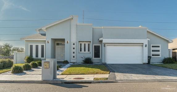 Photo 1 of 3501 Amethyst Avenue, Mission