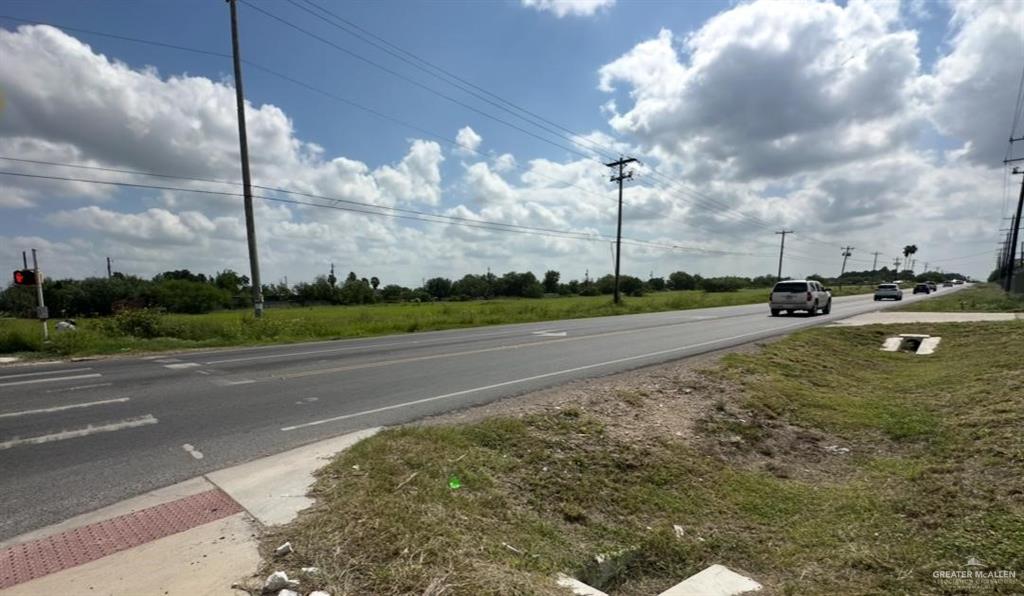 Photo 3 of 7 Bentsen Palm Road