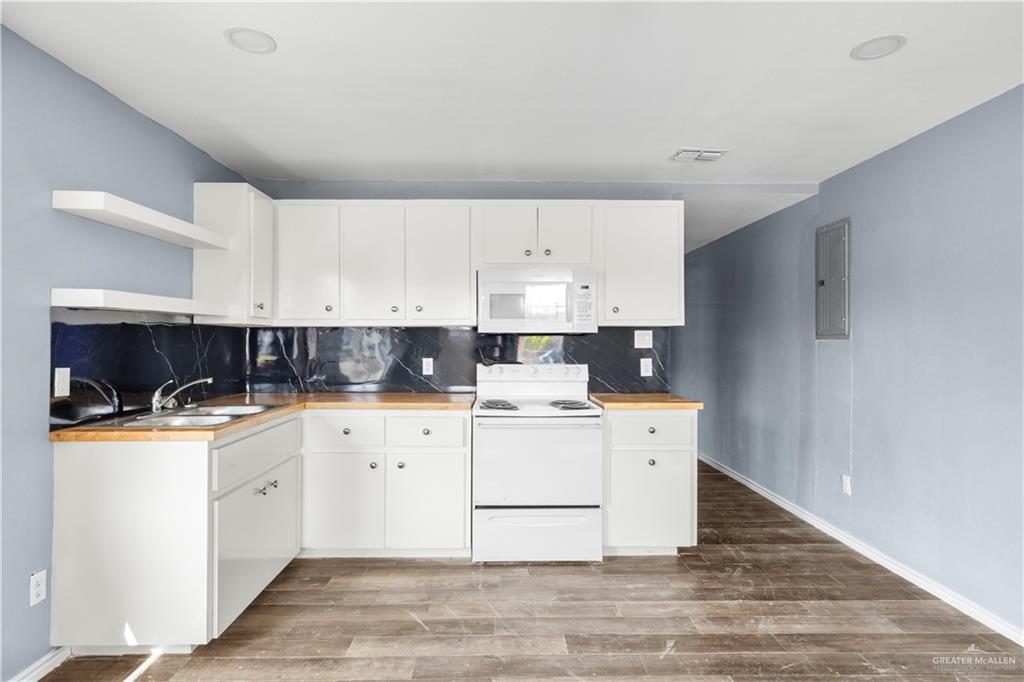 Photo 4 of 323 3rd Street
