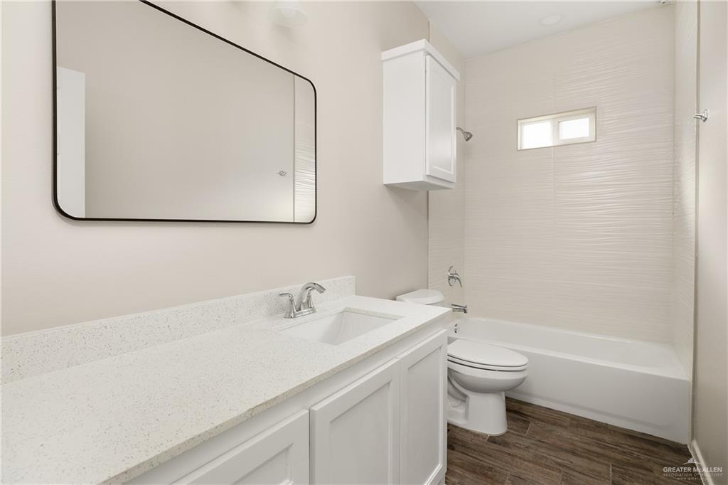 Photo 6 of 3404 Ventura Avenue #3