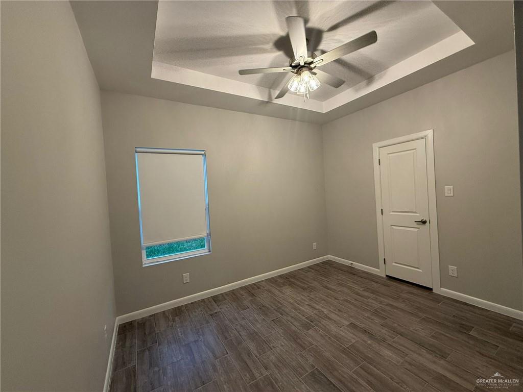 Photo 12 of 812 Dove Avenue #3