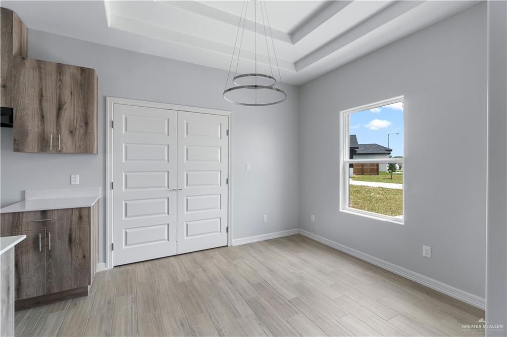 Photo 6 of 2208 Camille Street