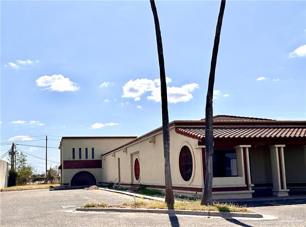 Photo 10 of 1401 Polk Avenue