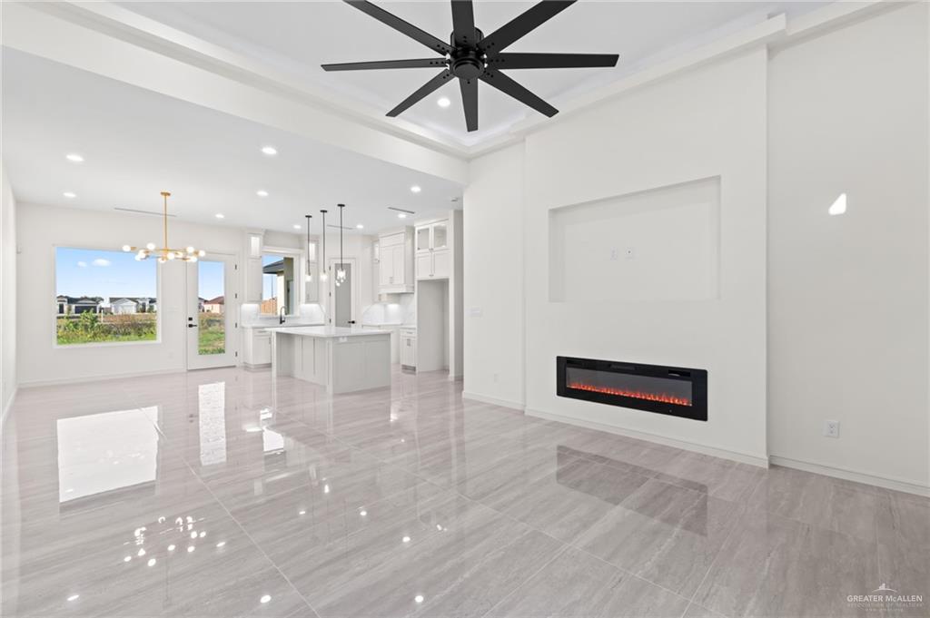 Photo 3 of 3007 Retama Street