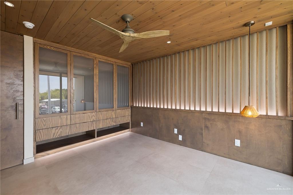 Photo 19 of 1416 7th Avenue