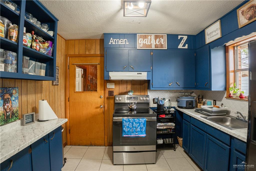 Photo 6 of 425 Reynolds Street