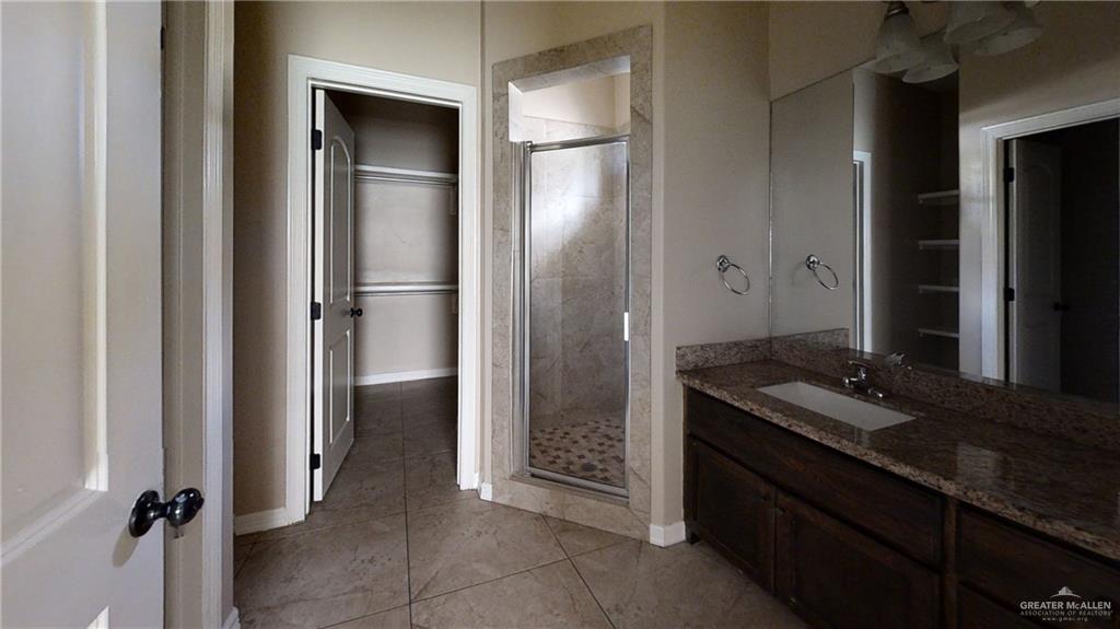 Photo 4 of 2510 Garfield Avenue #1
