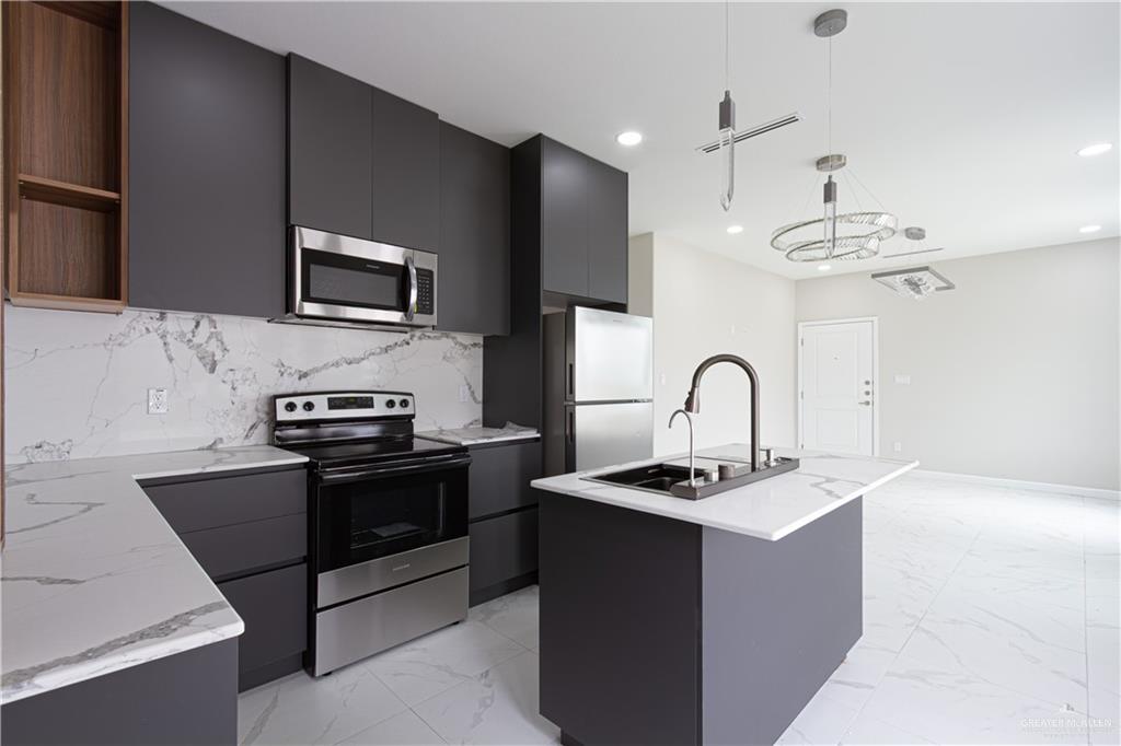 Photo 5 of 4218 Hummingbird Avenue #68A