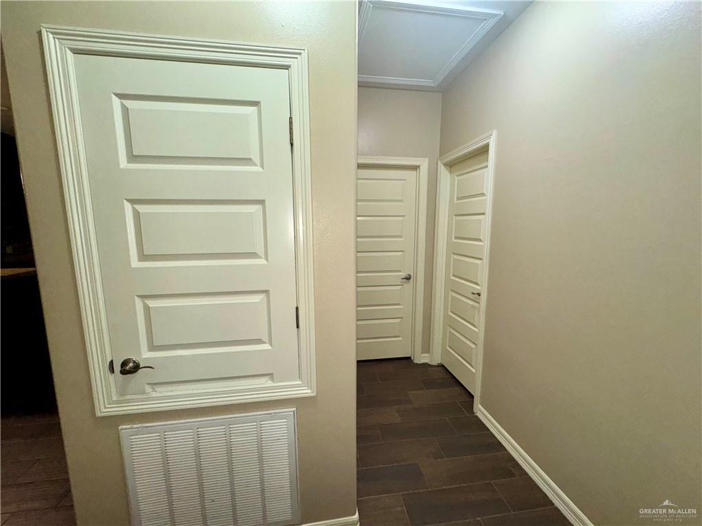 Photo 11 of 2004 Taft Street #2