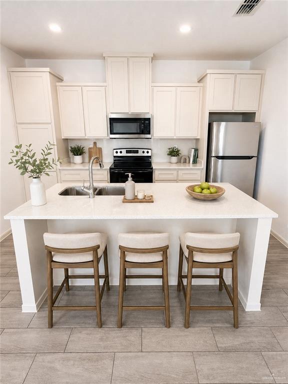 Photo 3 of 1505 Shavano Drive #4