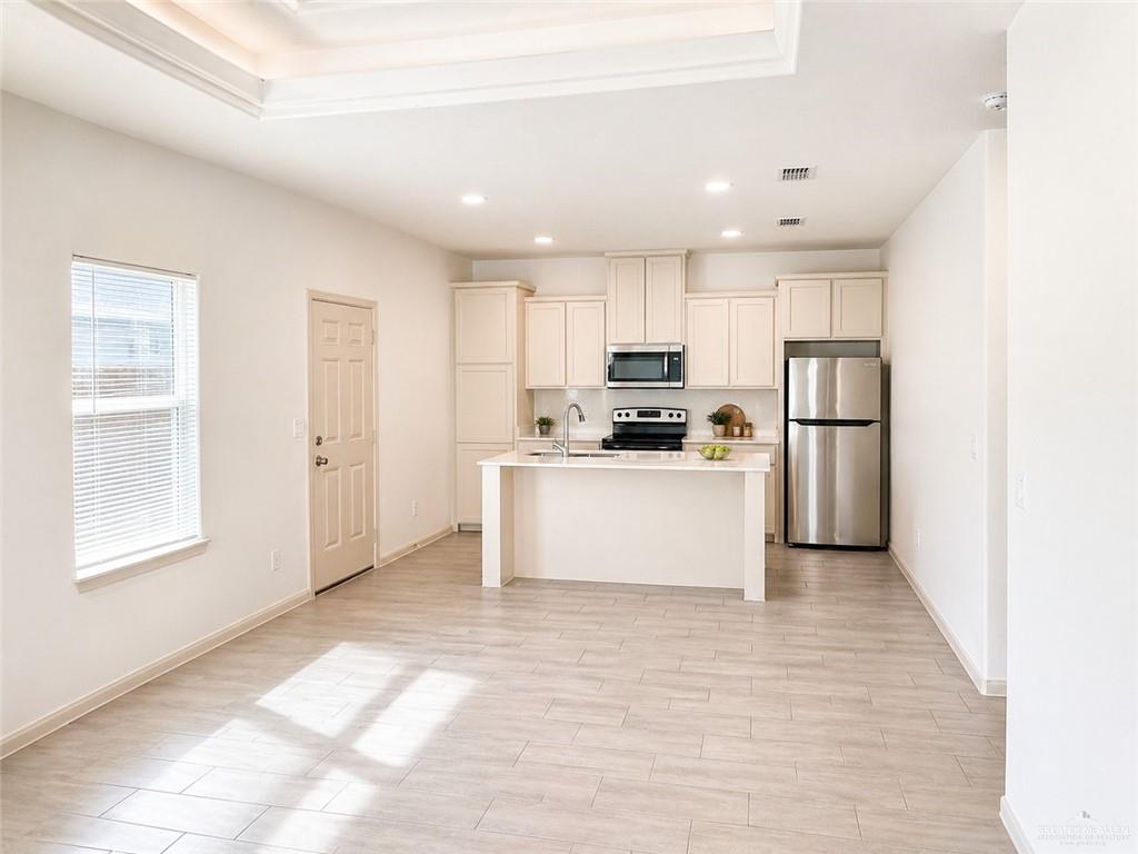 Photo 4 of 1505 Shavano Drive #4