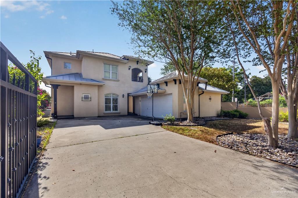 Photo 1 of 400 9th Street, McAllen