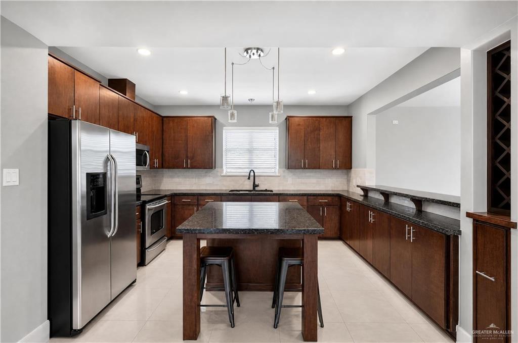 Photo 8 of 400 9th Street
