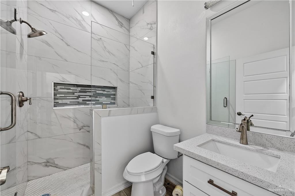 Photo 10 of 707 25th Street
