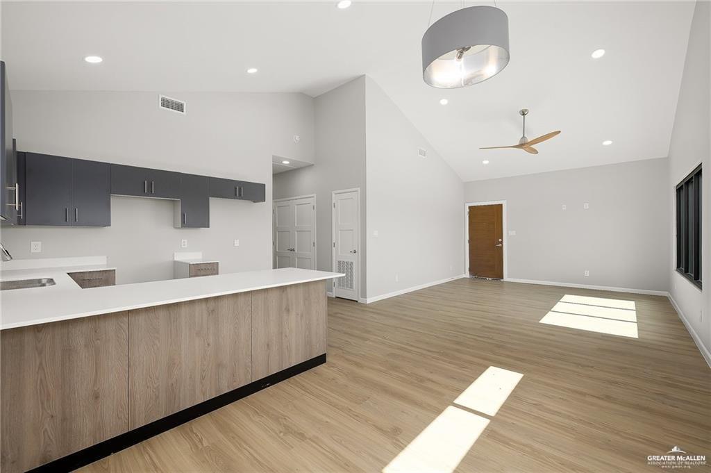 Photo 7 of 2700 Mockingbird Road #1