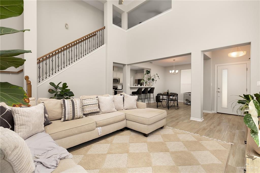Photo 4 of 14435 Chalk Ridge Drive