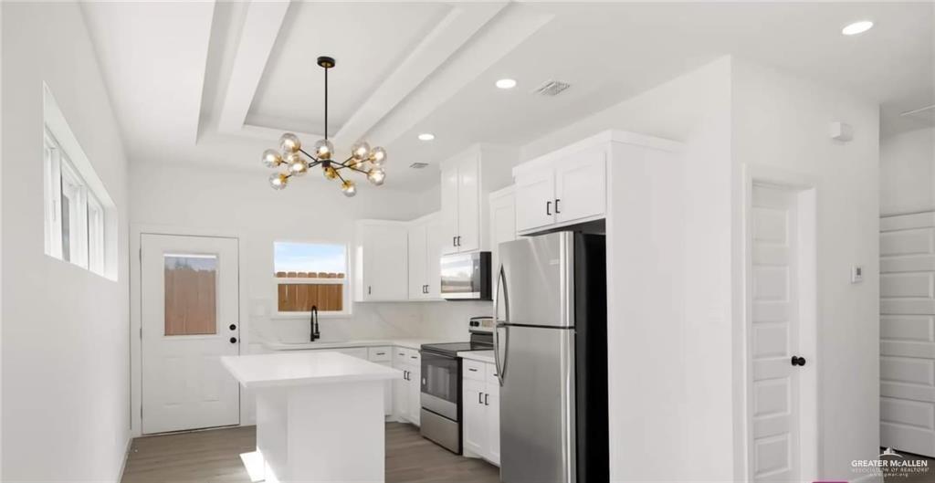 Photo 3 of 1301 Iris Avenue #4