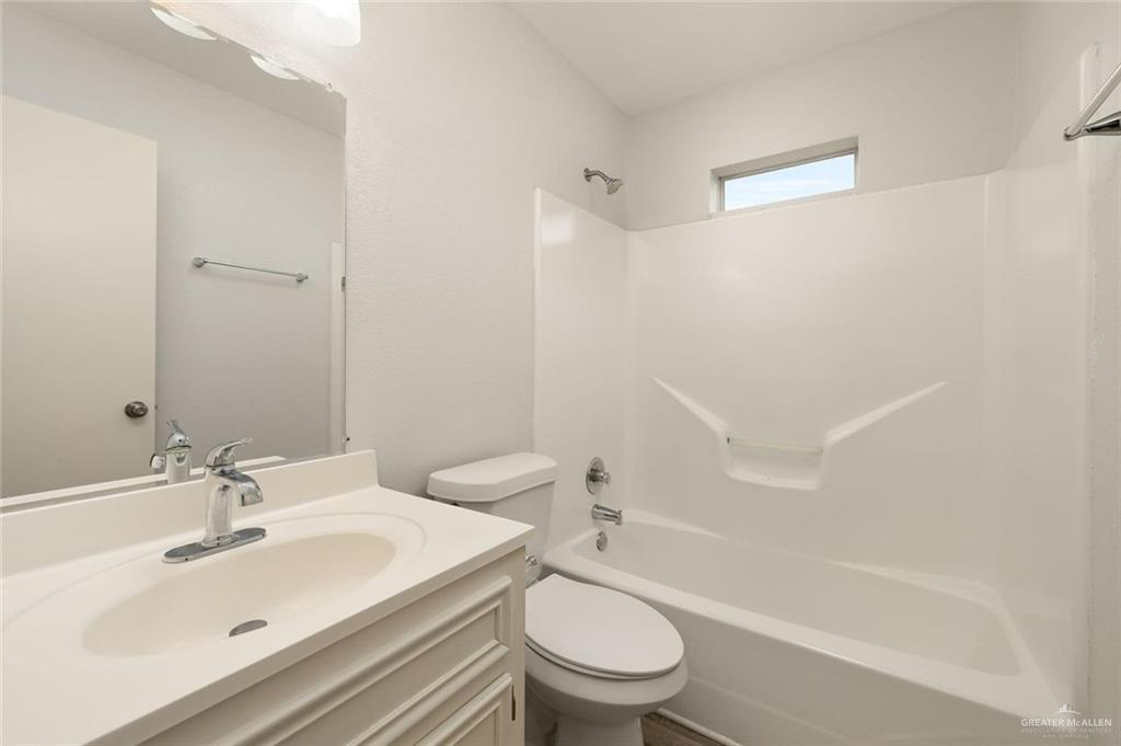 Photo 8 of 417 Ulex Avenue #1