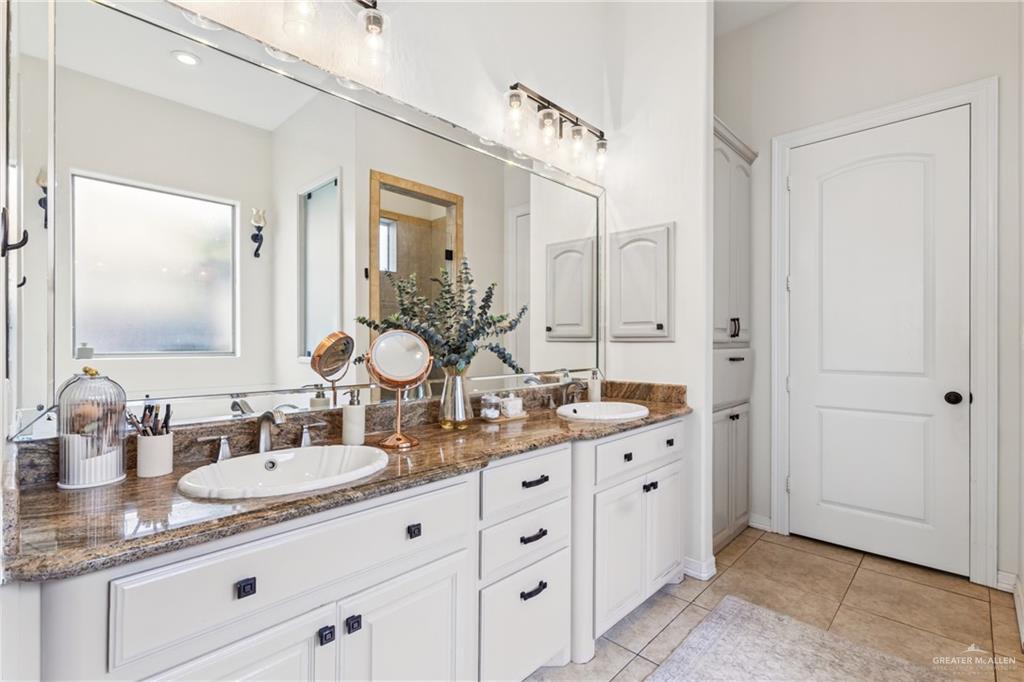 Photo 18 of 629 Sabal Avenue