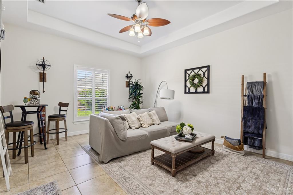Photo 7 of 629 Sabal Avenue