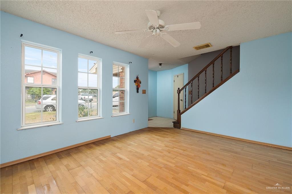 Photo 2 of 422 Cancun Lane