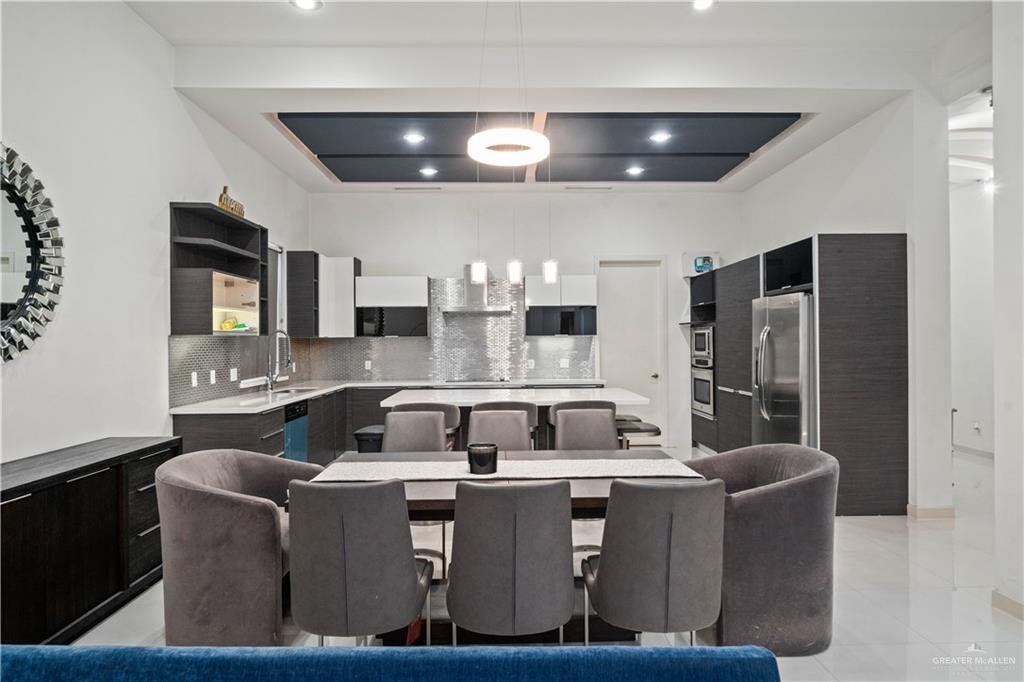 Photo 11 of 206 Mockingbird Avenue