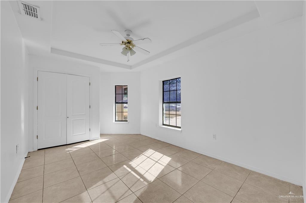 Photo 10 of 2101 Sunrise Drive