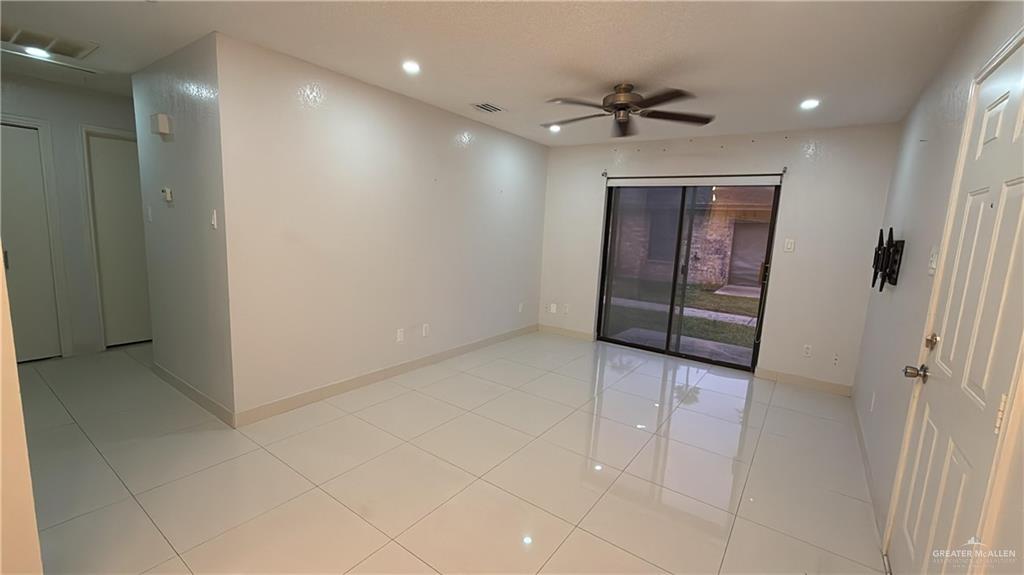 Photo 5 of 1500 Evergreen Avenue #57