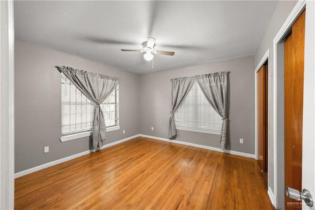 Photo 14 of 702 9th Street